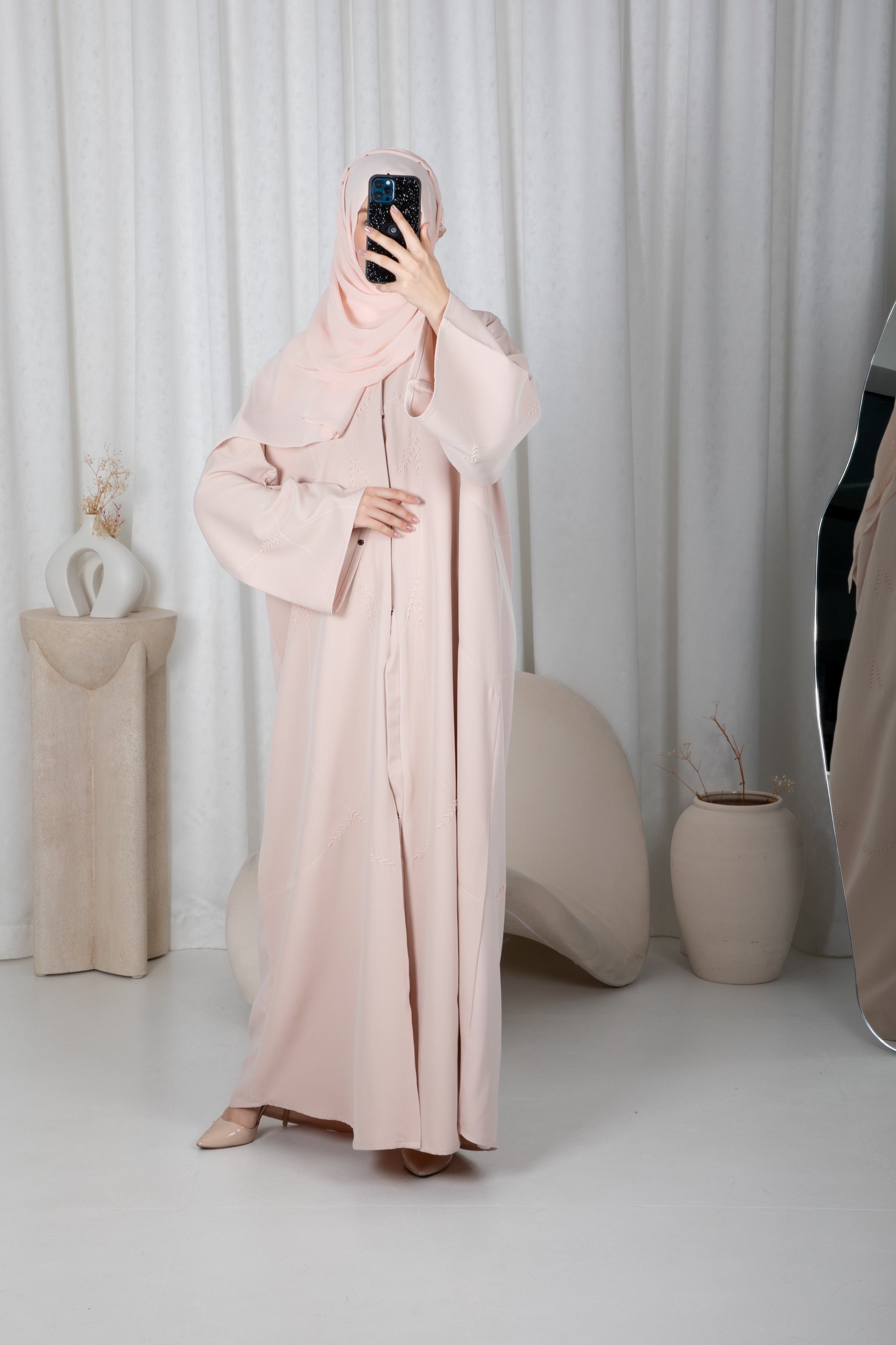 Rose Quartz Elegance Abaya