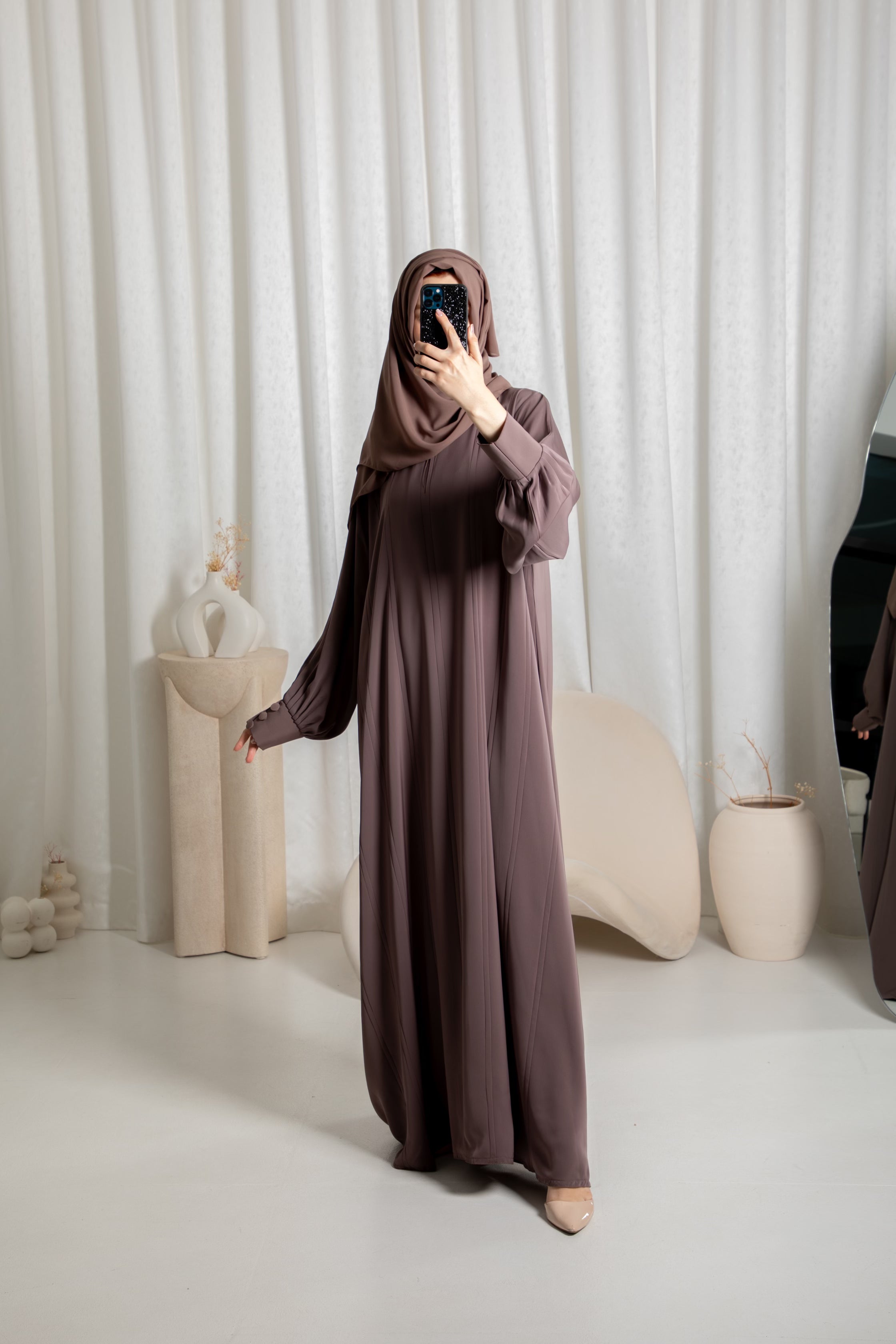 Elegant Hue Abaya - Cocoa